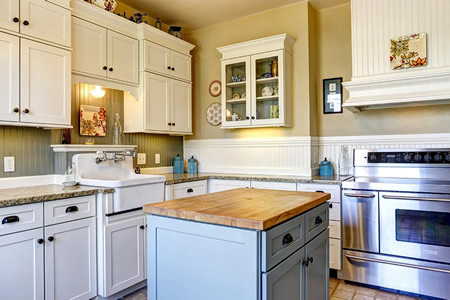 U-shaped custom kitchen cabinets with double island in Brentwood, TN